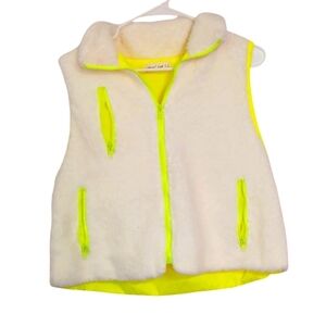 New In White Yellow Faux Fur Vest Size Large